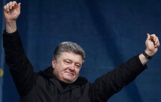 Порошенко наложил мораторий на выплату долга Януковича России